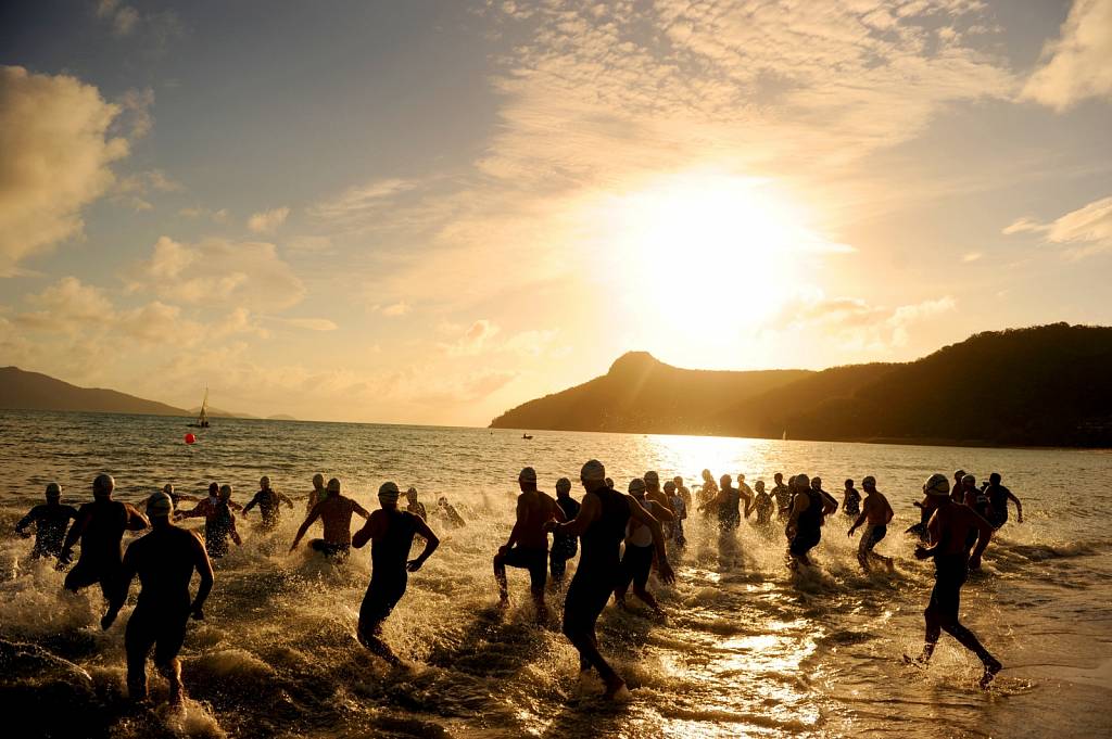 Fujifilm-Hamilton-Island-Triathlon-Catseye-Beach-Image-credit-Delly-Carr.JPG